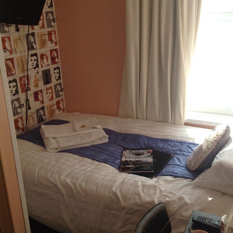 Bed and Breakfast The Dragonfly Blackpool Exterior foto